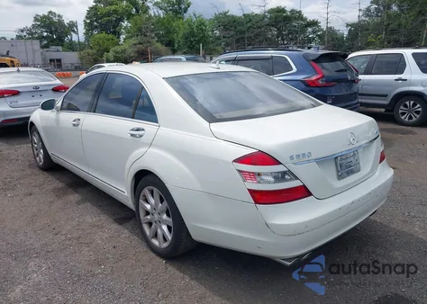 2008 Mercedes-Benz S 550 4Matic из США, поврежденный, VIN WDDNG86X58A221688